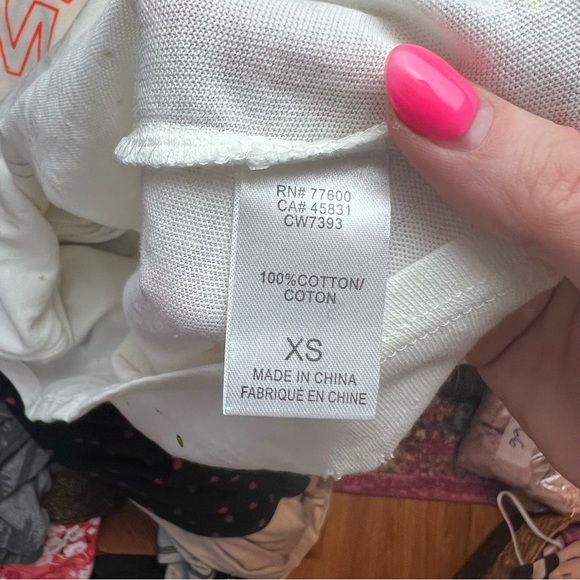 Disney x Chasor Lion King Hakuna Matata Distressed T-Shirt, size XS NWT - Picture 3 of 8